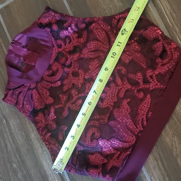Speechless Burgundy High Neck Sleeveless Sequins Top Size 0 - Picture 9 of 11